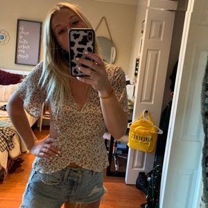 Floral wrap top!